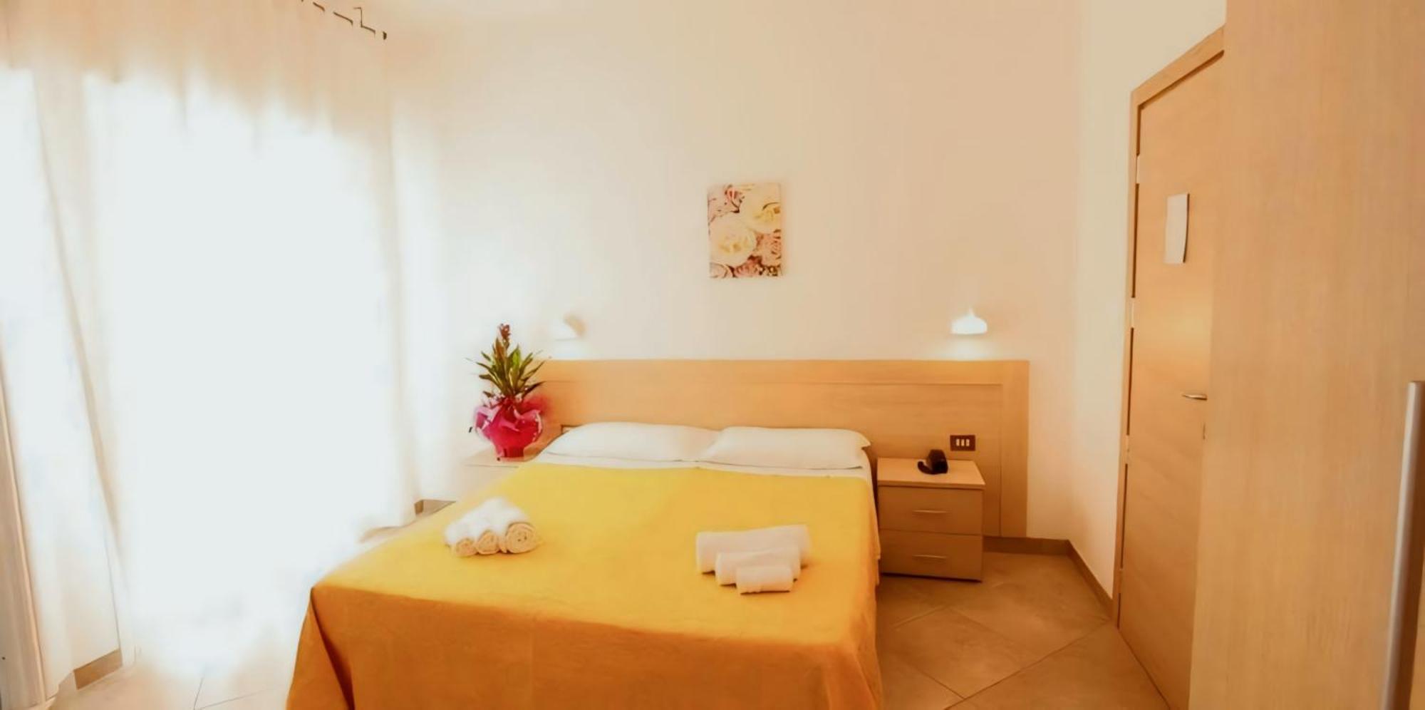 Hotel Baltic Мисано Адриатико Екстериор снимка