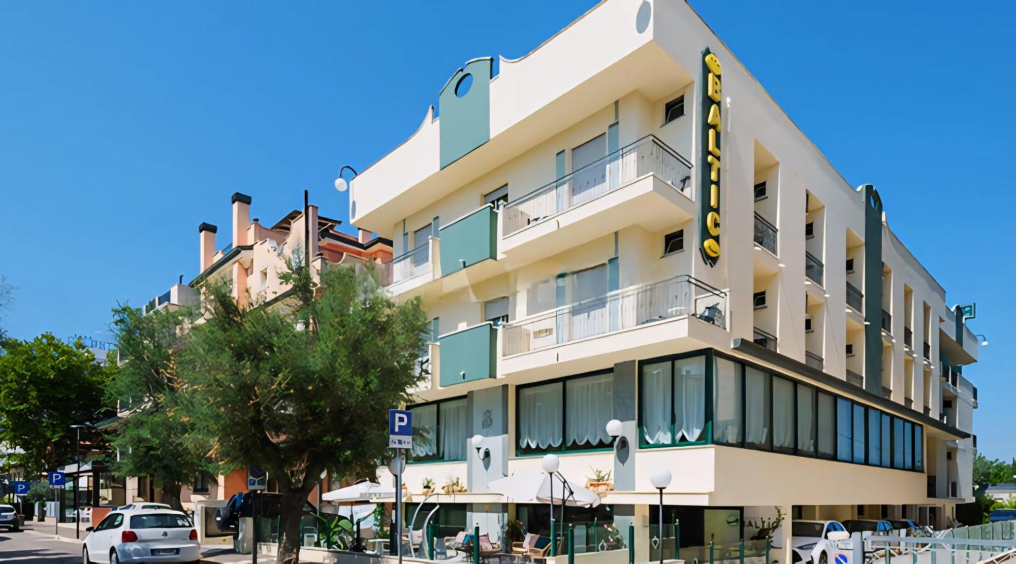 Hotel Baltic Мисано Адриатико Екстериор снимка